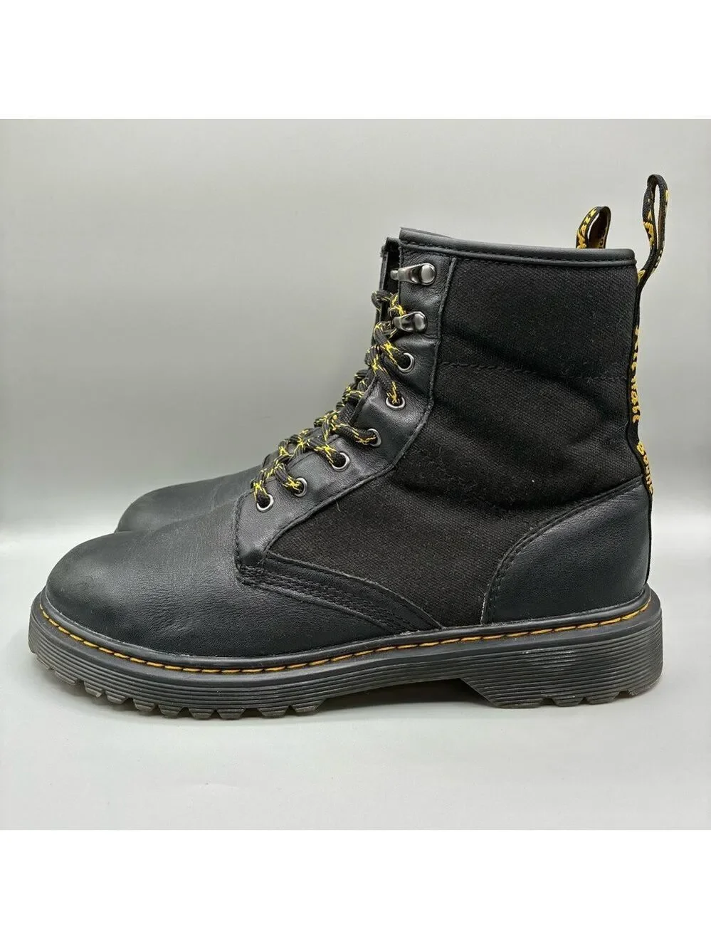 Dr. Martens Panely Combat Boots Women’s 7 Black Nappa Lace Up
